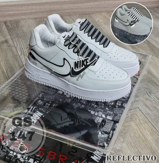 Tenis Nike SB Kids - Garden